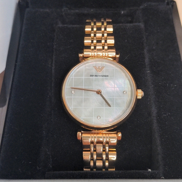 Emporio Armani Gianni T-Bar AR11385 Women's Watch Rose Gold - Picture 3 of 4